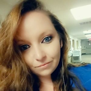 Meet your Posher, Dena